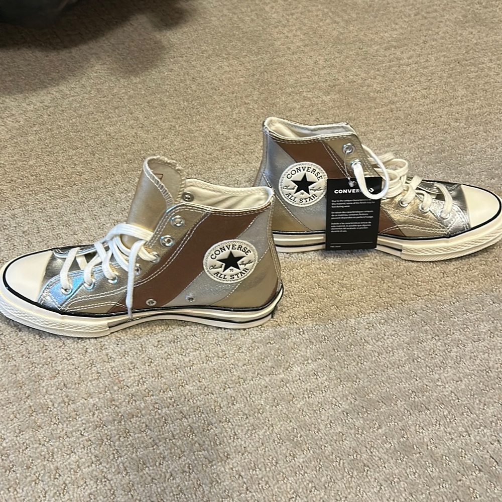 Women’s CONVERSE CHUCK TAYLOR 1970S HI 'METALLIC RAINBOW'. New w/tags. Size 6.5